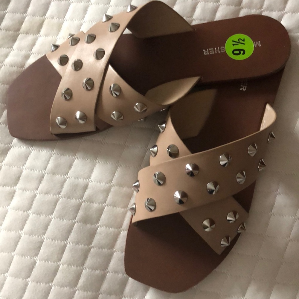 Marc Fisher sandals
